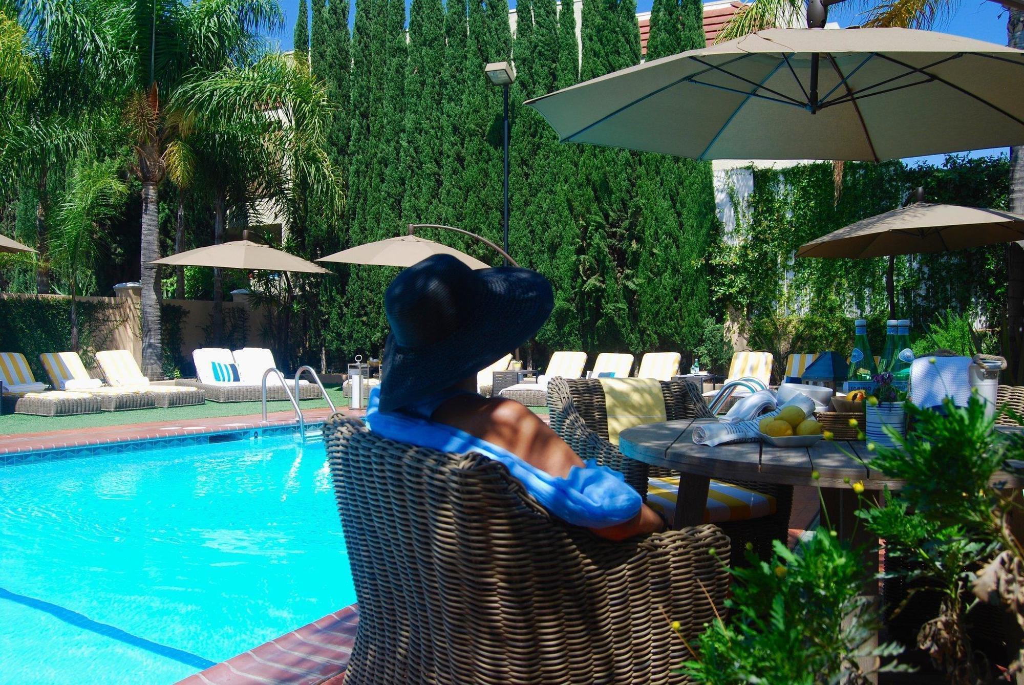 The Hollywood Hotel 2*